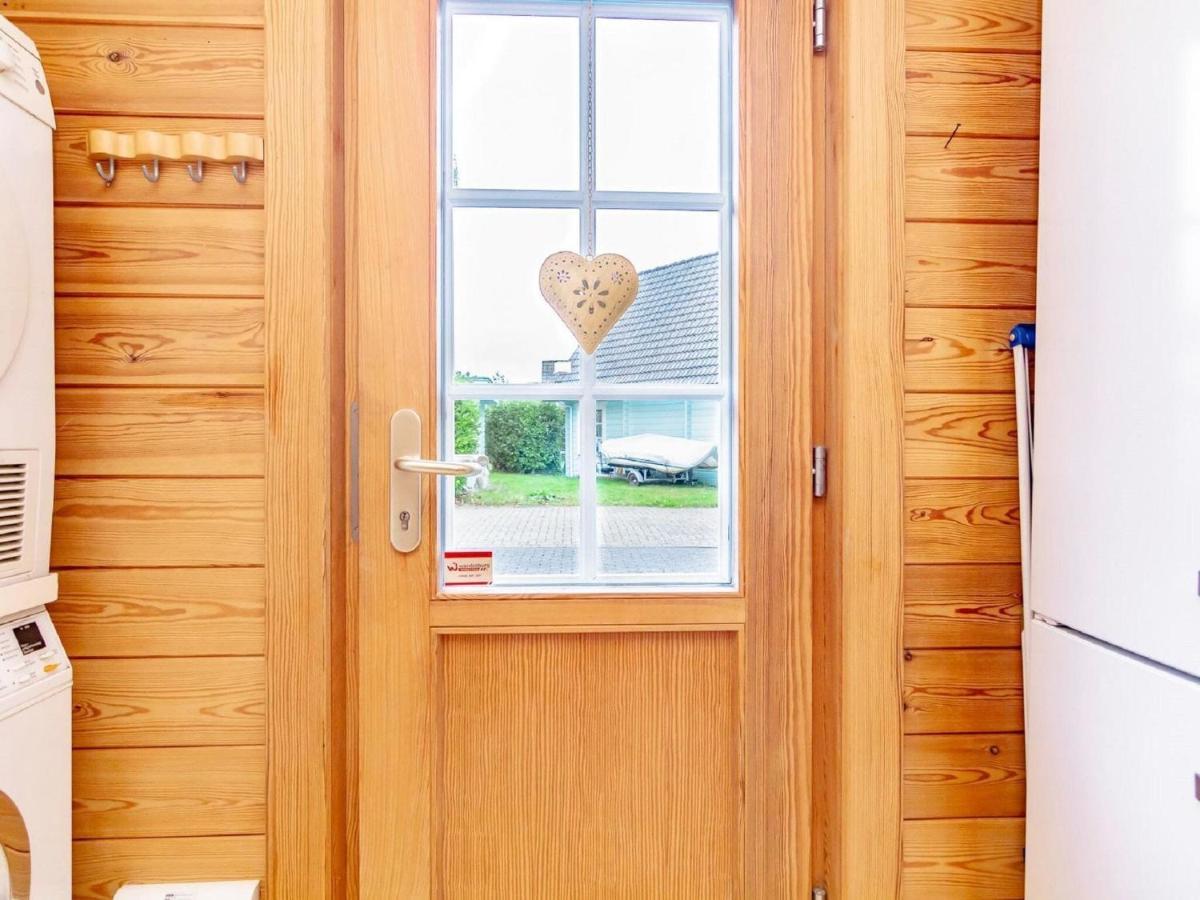 Beautiful Holiday Home With Private Terrace Kropswolde Екстериор снимка
